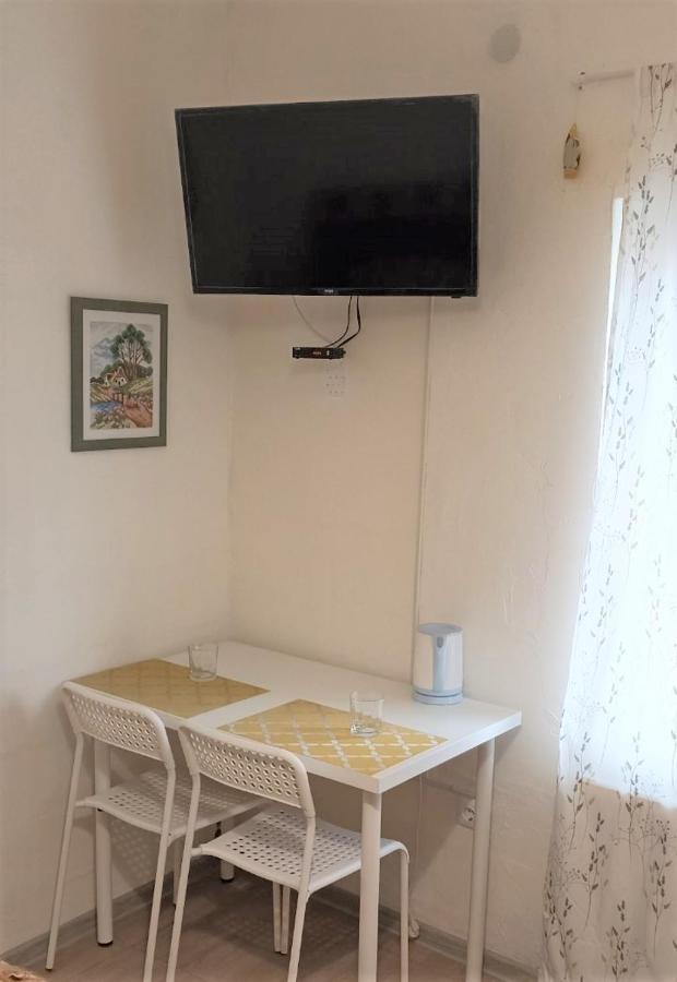 1К Номер Возле Центра И Вокзала, Wifi, Парковка Apartment Vinnytsia Bagian luar foto